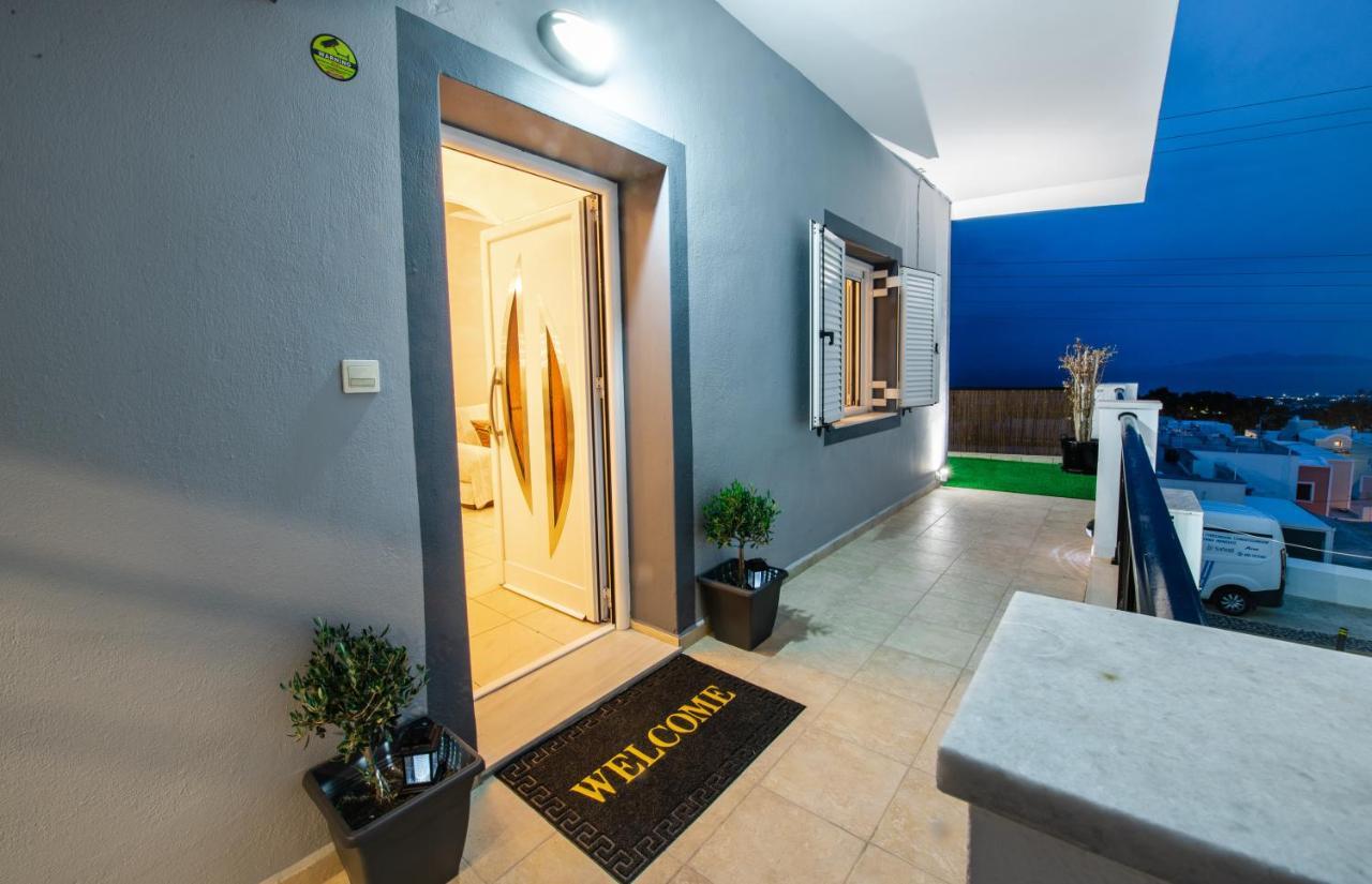 Yiannis Suite Santorini Fira  Exterior foto
